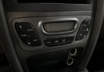 Подержанный автомобиль Hyundai Santa Fe 2009 года (13 фото)