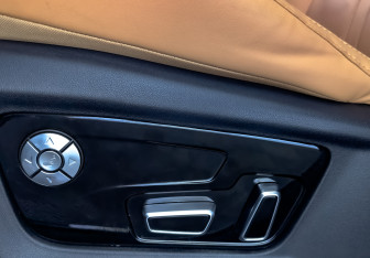 Подержанный автомобиль Evolute i-SKY 2024 года (28 фото)