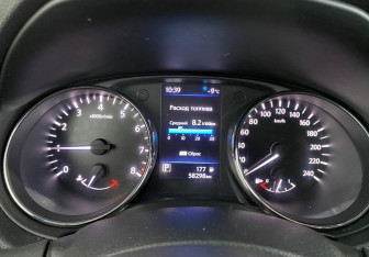 Подержанный автомобиль Nissan X-Trail 2021 года (17 фото)