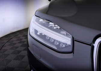 Подержанный автомобиль Volvo XC90 2017 года (17 фото)