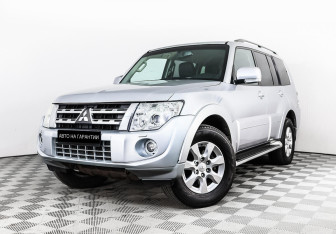 Подержанный автомобиль Mitsubishi Pajero 2012 года (1 фото)