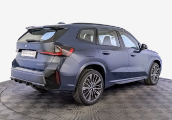 Новый BMW X1 2025 (2 фото)