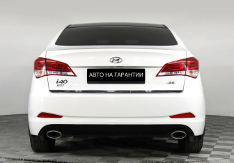 Подержанный автомобиль Hyundai i40 Sedan 2017 года (4 фото)
