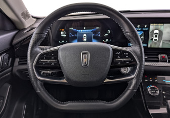 Подержанный автомобиль FAW Bestune B70 2023 года (21 фото)