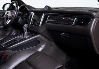 Подержанный автомобиль Porsche Macan 2014 года (10 фото)
