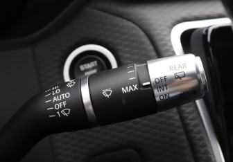 Подержанный автомобиль Land Rover Range Rover Velar 2020 года (22 фото)