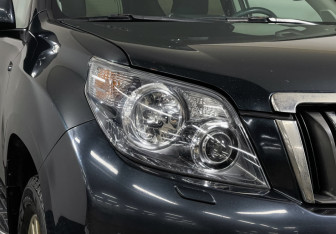 Подержанный автомобиль Toyota Land Cruiser Prado 2011 года (15 фото)