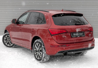 Подержанный автомобиль Audi Q5 2015 года (6 фото)