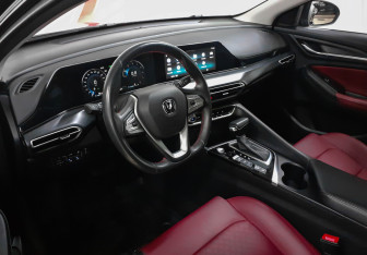 Подержанный автомобиль Changan Eado Plus 2023 года (7 фото)