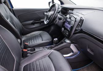 Подержанный автомобиль Renault Kaptur 2020 года (9 фото)