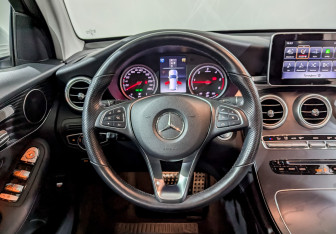 Подержанный автомобиль Mercedes-Benz GLC Coupe 2019 года (23 фото)