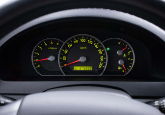 Подержанный автомобиль Kia Sorento 2007 года (12 фото)