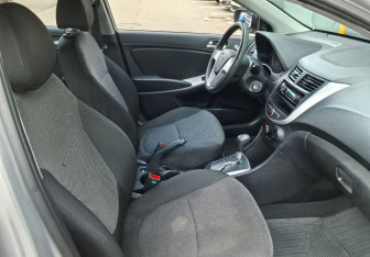 Подержанный автомобиль Hyundai Solaris Sedan 2012 года (11 фото)
