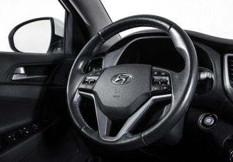 Подержанный автомобиль Hyundai Tucson 2017 года (13 фото)