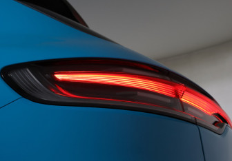 Подержанный автомобиль Porsche Macan 2019 года (28 фото)