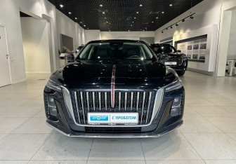 Подержанный автомобиль Hongqi H5 2024 года (2 фото)