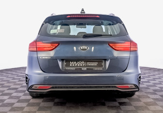 Подержанный автомобиль Kia Ceed Wagon 2020 года (6 фото)