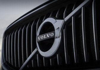 Подержанный автомобиль Volvo XC60 2019 года (5 фото)