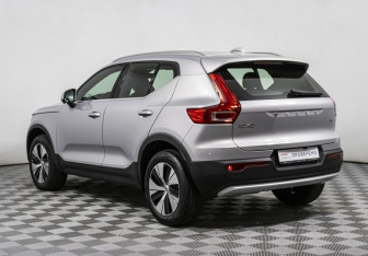 Новый Volvo XC40 2024 (7 фото)