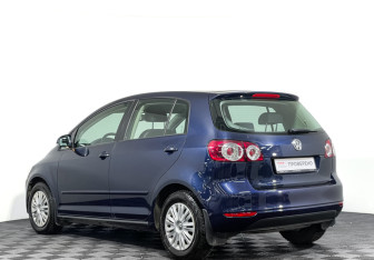 Подержанный автомобиль Volkswagen Golf Plus 2013 года (7 фото)