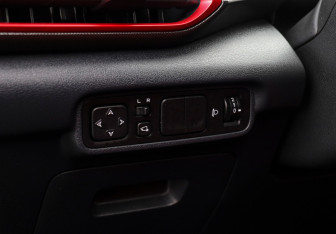 Подержанный автомобиль Changan UNI-T 2020 года (15 фото)