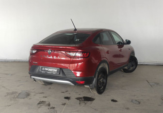 Подержанный автомобиль Renault Arkana 2020 года (6 фото)