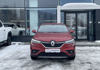 Подержанный автомобиль Renault Arkana 2019 года (2 фото)