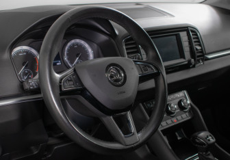 Подержанный автомобиль Skoda Karoq 2020 года (14 фото)