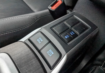 Подержанный автомобиль Toyota Fortuner 2021 года (26 фото)