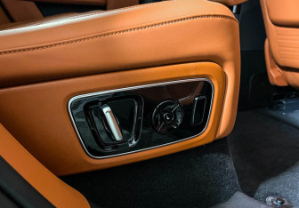 Подержанный автомобиль LiXiang L7 2024 года (26 фото)