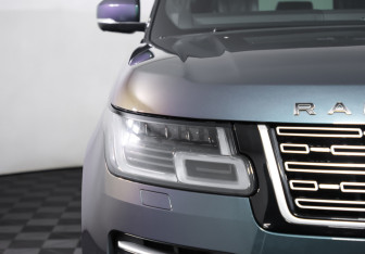 Подержанный автомобиль Land Rover Range Rover 2018 года (33 фото)