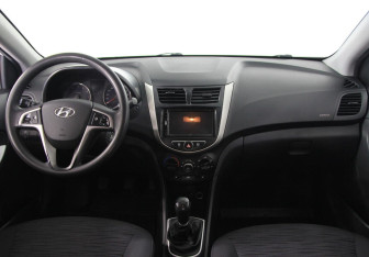 Подержанный автомобиль Hyundai Solaris Sedan 2015 года (6 фото)