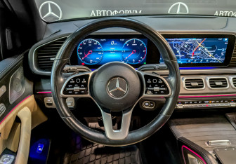 Подержанный автомобиль Mercedes-Benz GLE 2019 года (22 фото)
