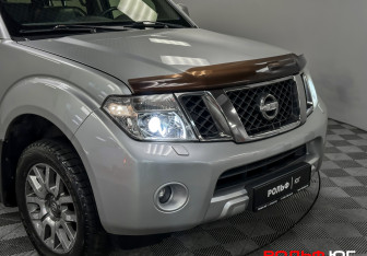 Подержанный автомобиль Nissan Pathfinder 2010 года (23 фото)