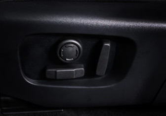 Подержанный автомобиль Land Rover Discovery Sport 2019 года (19 фото)