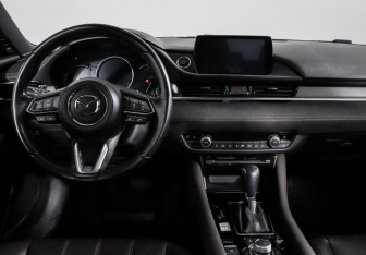 Подержанный автомобиль Mazda 6 Sedan 2022 года (12 фото)