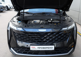 Подержанный автомобиль Geely Atlas 2024 года (9 фото)