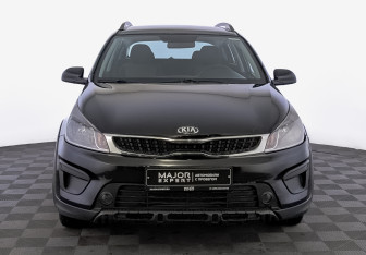Подержанный автомобиль Kia Rio Hatchback 2020 года (2 фото)