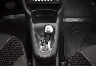 Подержанный автомобиль Citroen C3 Hatchback 2012 года (10 фото)