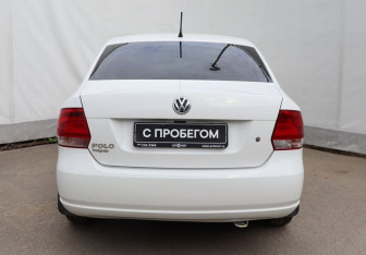 Подержанный автомобиль Volkswagen Polo Sedan 2013 года (5 фото)