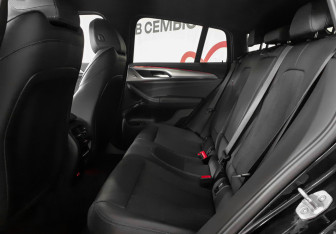 Подержанный автомобиль BMW X4 2019 года (10 фото)