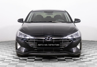 Подержанный автомобиль Hyundai Elantra Sedan 2020 года (2 фото)