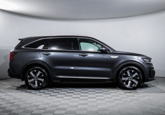 Подержанный автомобиль Kia Sorento 2020 года (4 фото)