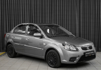 Подержанный автомобиль Kia Rio Sedan 2010 года (3 фото)