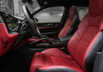 Новый Porsche Cayenne 2025 (4 фото)