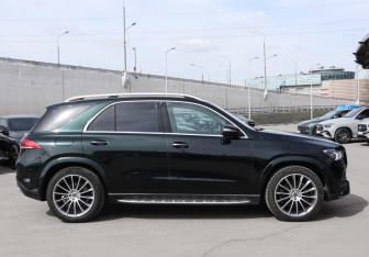 Подержанный автомобиль Mercedes-Benz GLE 2019 года (4 фото)