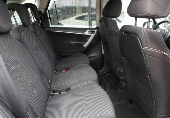 Подержанный автомобиль Citroen C4 Picasso 2012 года (9 фото)