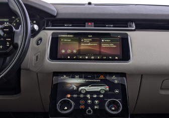 Подержанный автомобиль Land Rover Range Rover Velar 2019 года (15 фото)