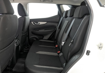 Подержанный автомобиль Nissan Qashqai 2022 года (12 фото)