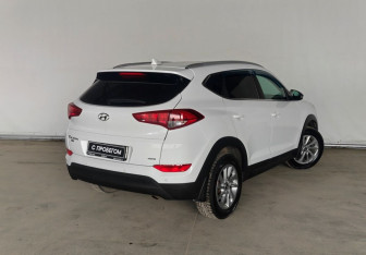 Подержанный автомобиль Hyundai Tucson 2016 года (7 фото)